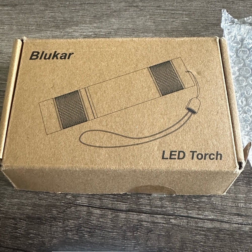 Blukar Flashlight Rechargeable Bright Small Flashlight
New - Picture 6 of 9